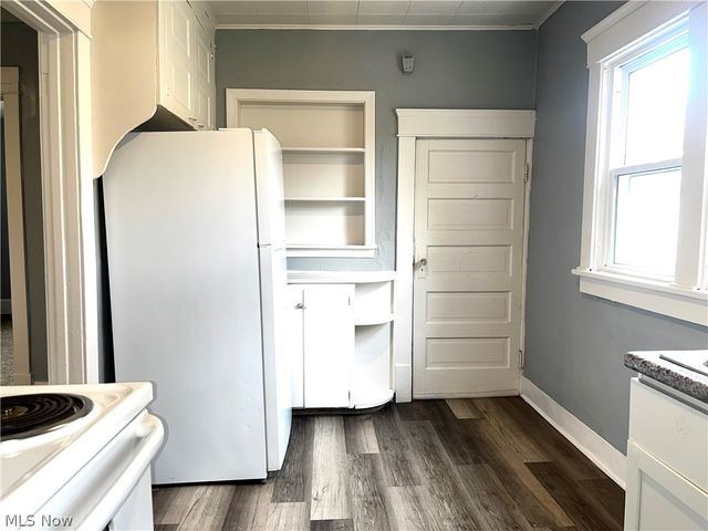 2291 11th Street SW, Akron, OH 44314