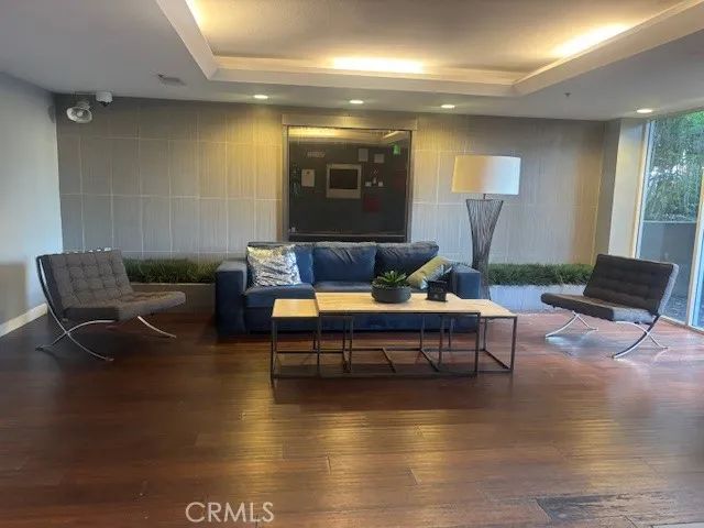 345 S Alexandria, Los Angeles, CA 90020