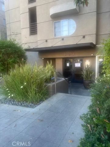 345 S Alexandria, Los Angeles, CA 90020