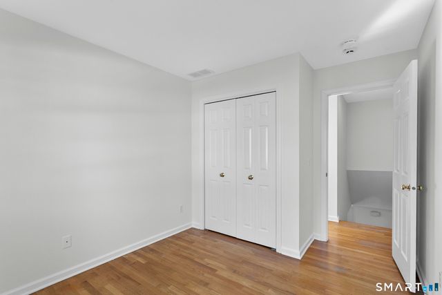 30 Osborne Place, Fairfield, CT 06890