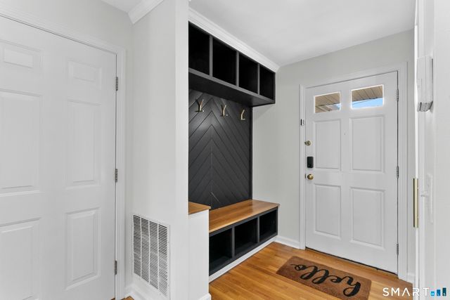 30 Osborne Place, Fairfield, CT 06890