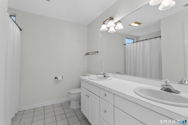 30 Osborne Place, Fairfield, CT 06890