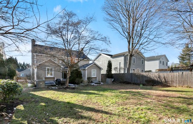 30 Osborne Place, Fairfield, CT 06890