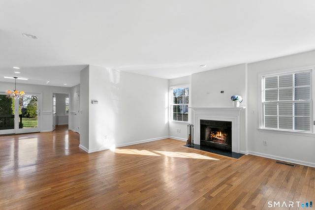 30 Osborne Place, Fairfield, CT 06890