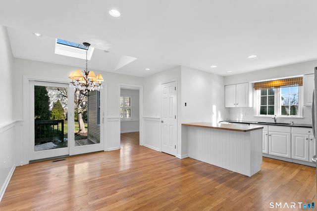 30 Osborne Place, Fairfield, CT 06890