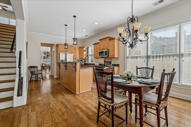 145 COTTAGE GROVE DR, Collierville, TN 38017