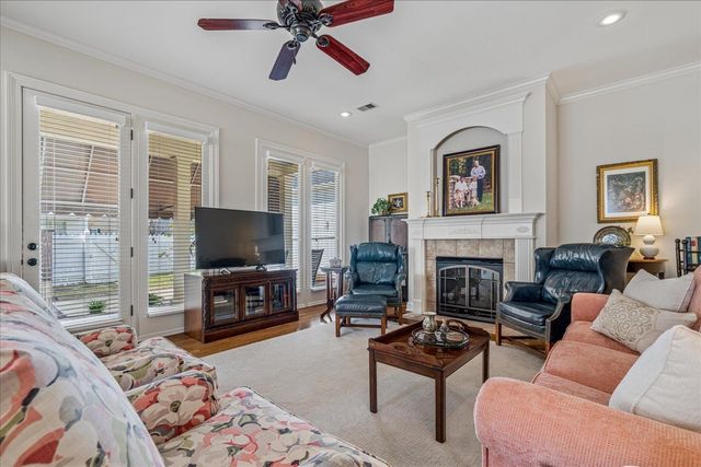 145 COTTAGE GROVE DR, Collierville, TN 38017