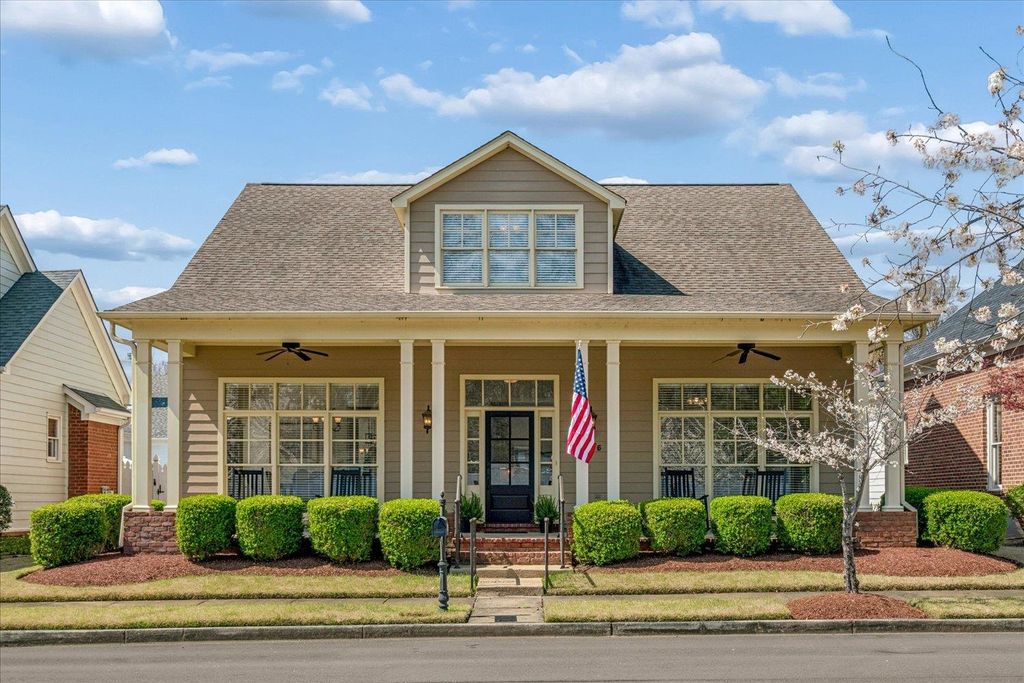 145 COTTAGE GROVE DR, Collierville, TN 38017