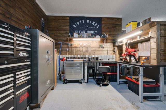 1303 Sycamore Valley Rd, Ashland City, TN 37015