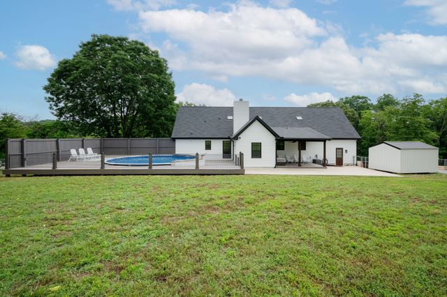 1303 Sycamore Valley Rd, Ashland City, TN 37015