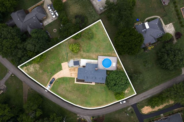 1303 Sycamore Valley Rd, Ashland City, TN 37015