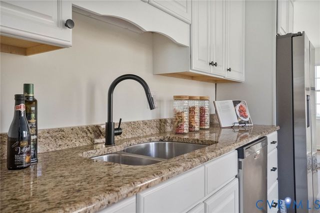 2338 Wrens Nest Rd, Chesterfield, VA 23235