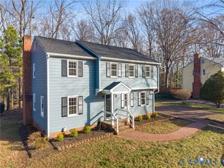 2338 Wrens Nest Rd, Chesterfield, VA 23235
