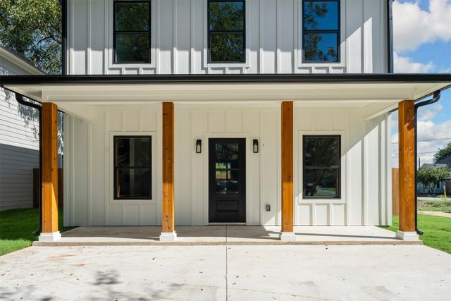 301 Live Oak Trail, Valley Mills, TX 76689