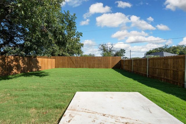 301 Live Oak Trail, Valley Mills, TX 76689