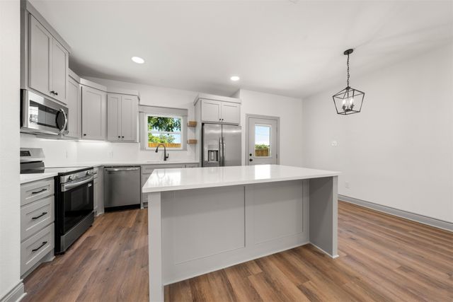 301 Live Oak Trail, Valley Mills, TX 76689