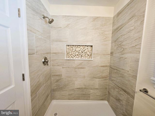 199 BERGER ST, Somerset, NJ 08873