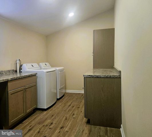 199 BERGER ST, Somerset, NJ 08873