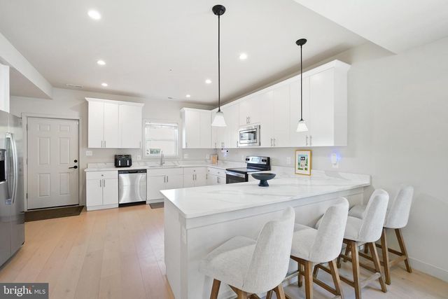 5500 EADS STREET, Washington, DC 20019
