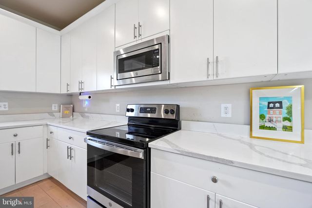 5500 EADS STREET, Washington, DC 20019