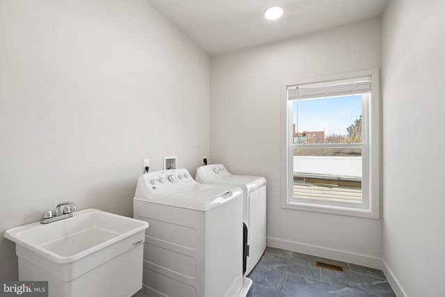5500 EADS STREET, Washington, DC 20019