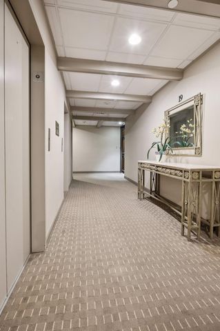 5001 Woodway Drive PH2, Houston, TX 77056