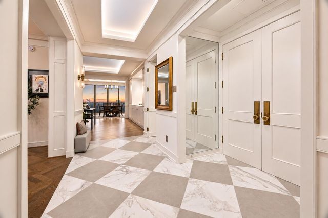 5001 Woodway Drive PH2, Houston, TX 77056