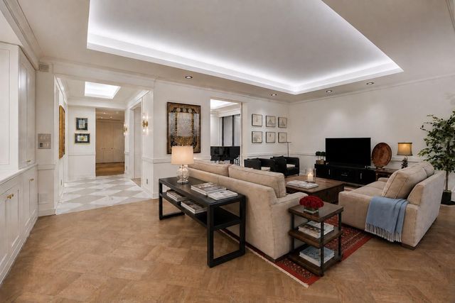5001 Woodway Drive PH2, Houston, TX 77056