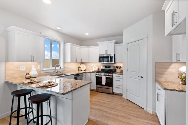 1624 W 68th Ave, Spokane, WA 99224