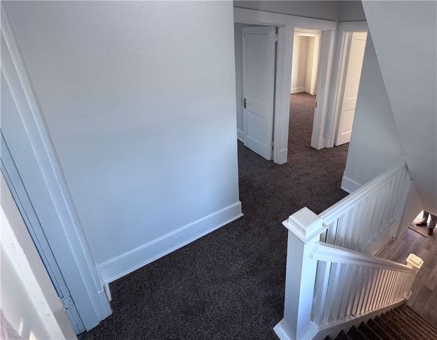 4647 W Run Rd, Lincoln Place, PA 15207