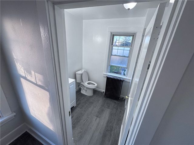 4647 W Run Rd, Lincoln Place, PA 15207