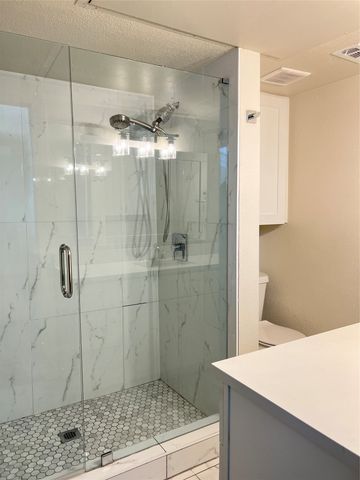 5840 Spring Valley Road 902, Dallas, TX 75254