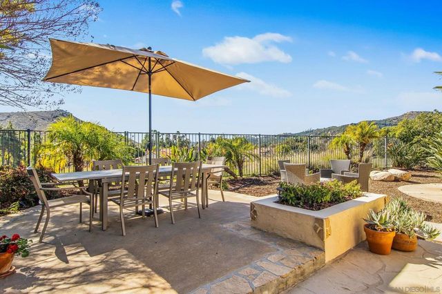 3171 Ferncreek Ln, Escondido, CA 92027