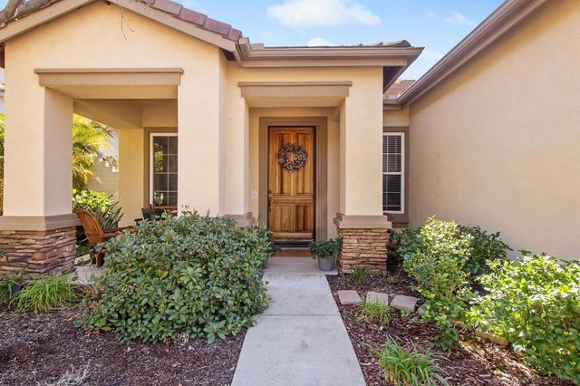 3171 Ferncreek Ln, Escondido, CA 92027