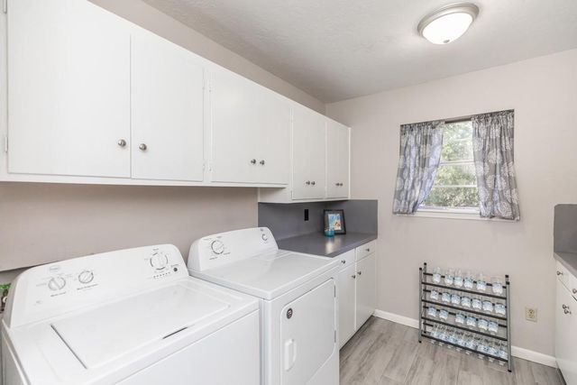 804 Camphor Circle, Village Mills, TX 77663