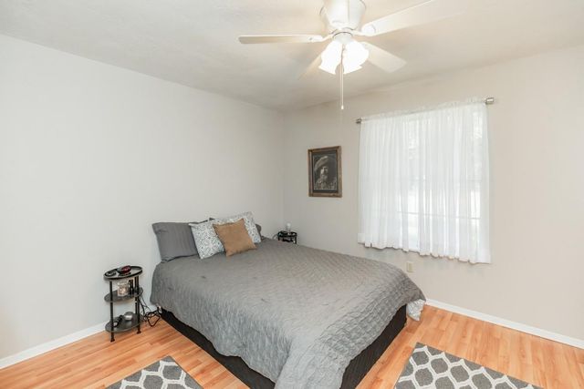 804 Camphor Circle, Village Mills, TX 77663