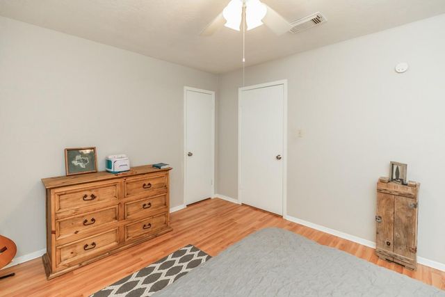 804 Camphor Circle, Village Mills, TX 77663
