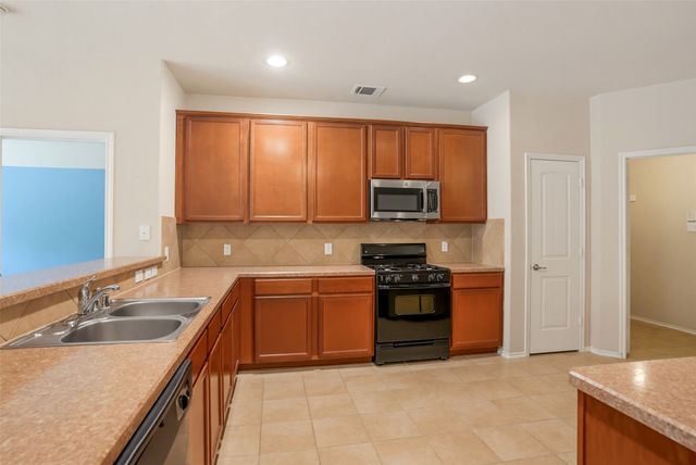 904 Buffalo Creek Drive, Mckinney, TX 75072