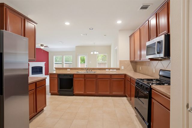 904 Buffalo Creek Drive, Mckinney, TX 75072