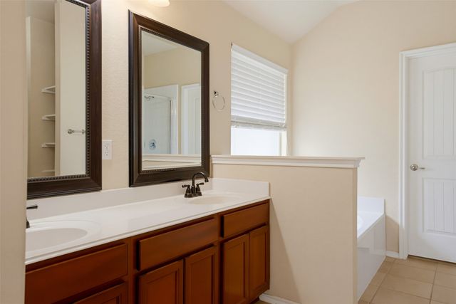 904 Buffalo Creek Drive, Mckinney, TX 75072
