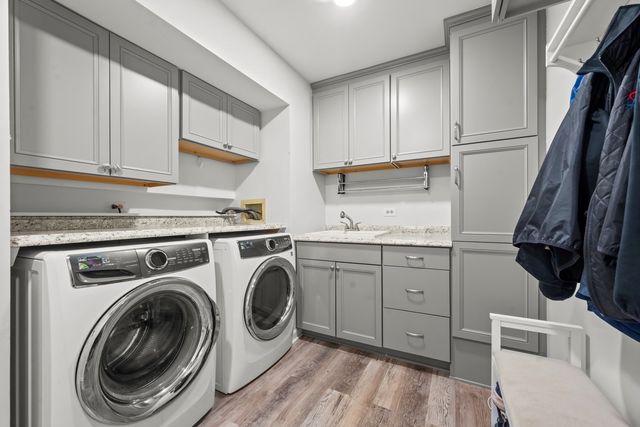 5328 Oak Grove Drive, Long Grove, IL 60047