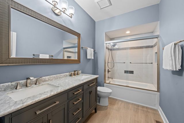 5328 Oak Grove Drive, Long Grove, IL 60047