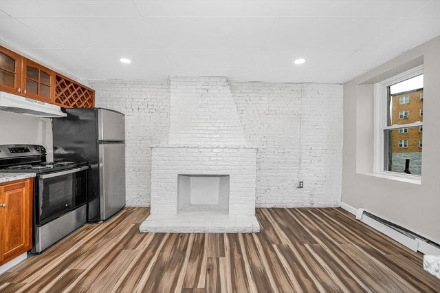 114 Appleton St 2, Lowell, MA 01852