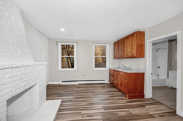 114 Appleton St 2, Lowell, MA 01852