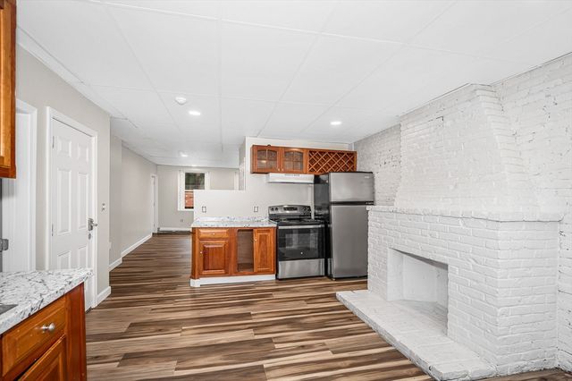 114 Appleton St 2, Lowell, MA 01852