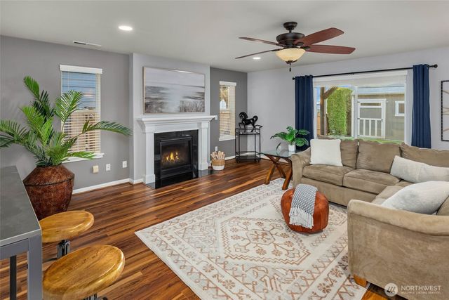 912 77th Drive SE, Lake Stevens, WA 98258