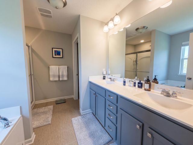 15220 Edgewood Avenue, Savage, MN 55378