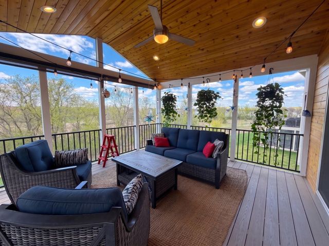 15220 Edgewood Avenue, Savage, MN 55378