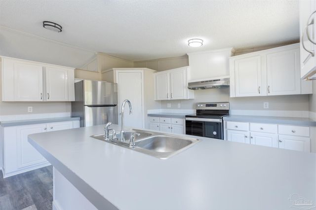 5816 Congress Ct, Gulf Breeze, FL 32563