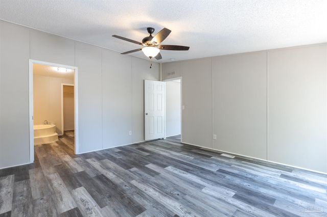 5816 Congress Ct, Gulf Breeze, FL 32563